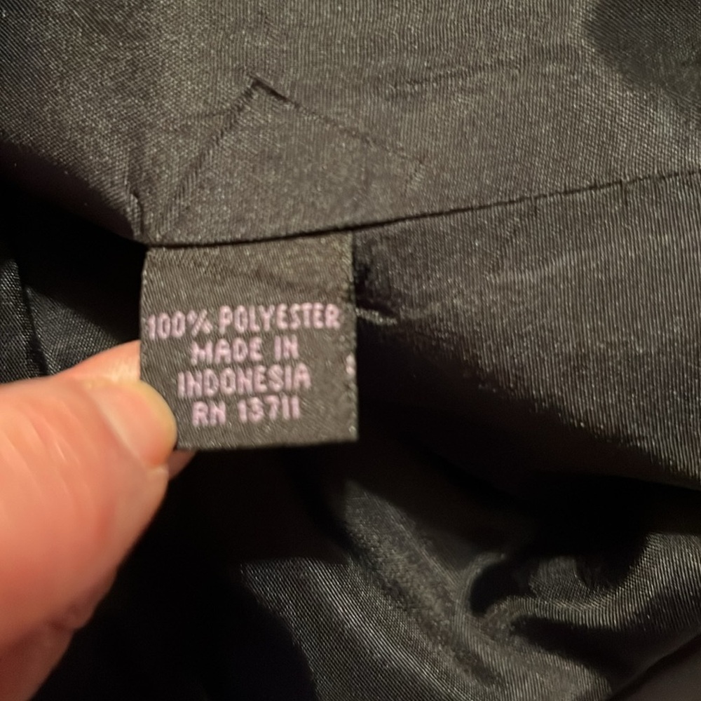 Context 14p Black Suit - image 4